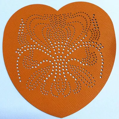 Резка кожи и текстиля