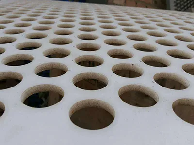 Резка пластика