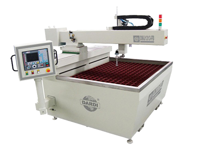 Консольный трёхосевой станок гидроабразивной резки DWJ1313