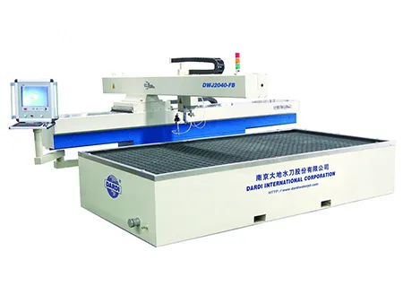 Консольный трёхосевой станок гидроабразивной резки DWJ2040